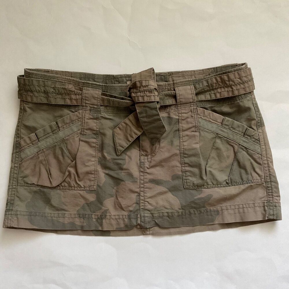 VTG Y2K Hollister Micro Camo Cargo Utility Skirt 1 Low Rise Bratz Grunge Skater